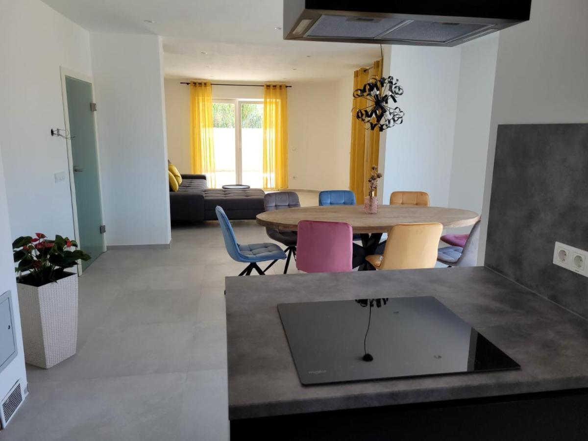 Haus Dalmatia With Heated Pool Bibinje Exterior foto