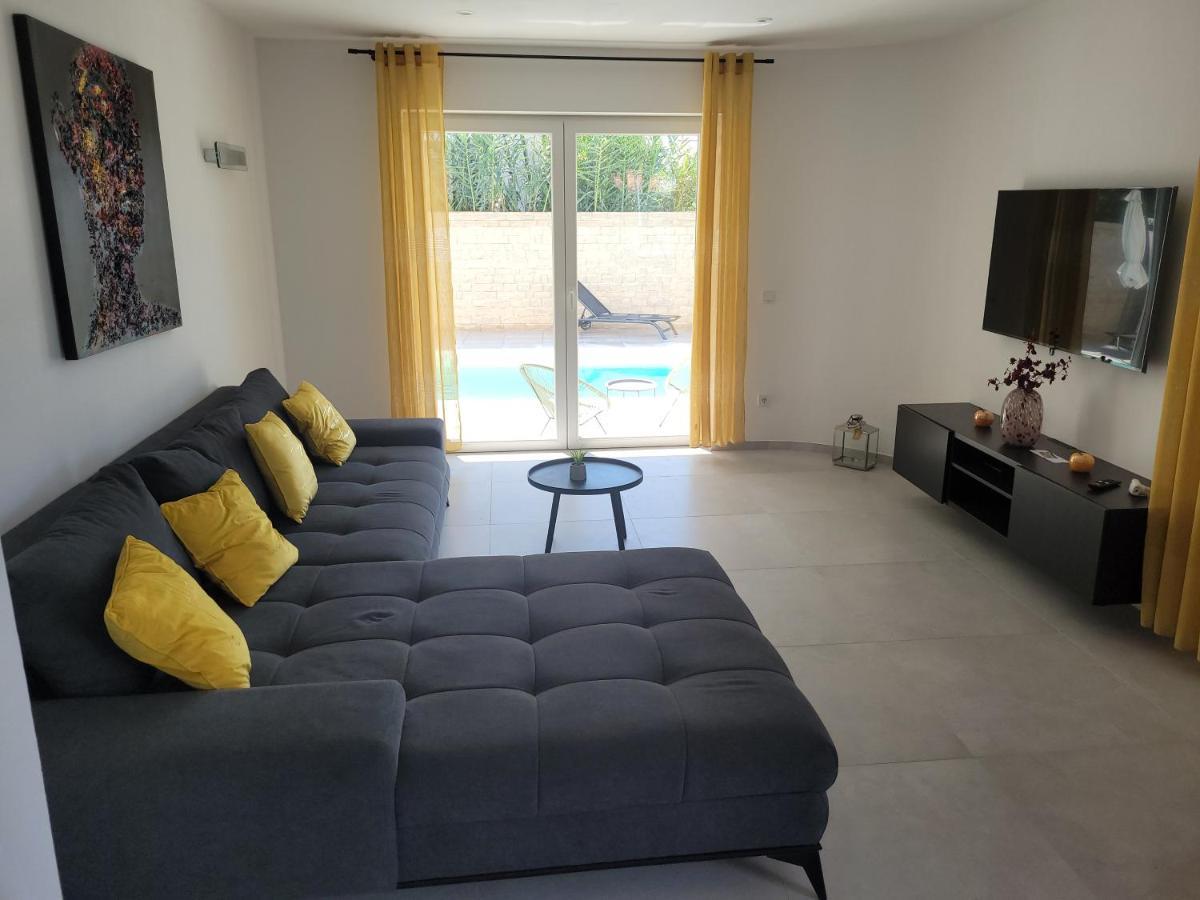 Haus Dalmatia With Heated Pool Bibinje Exterior foto