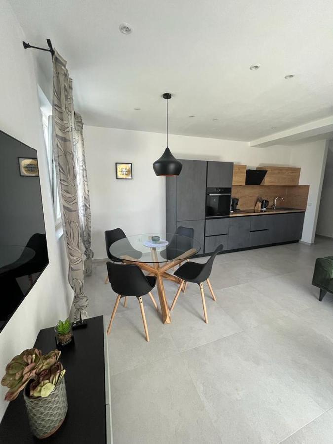 Haus Dalmatia With Heated Pool Bibinje Exterior foto