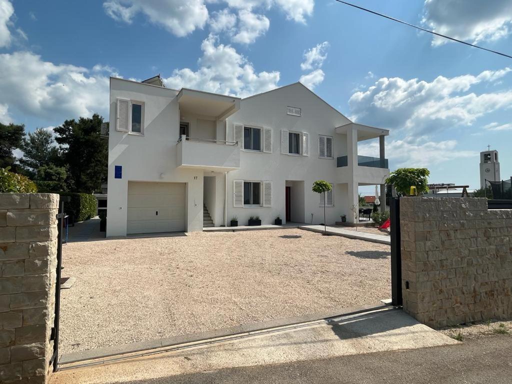 Haus Dalmatia With Heated Pool Bibinje Exterior foto