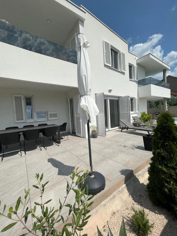 Haus Dalmatia With Heated Pool Bibinje Exterior foto